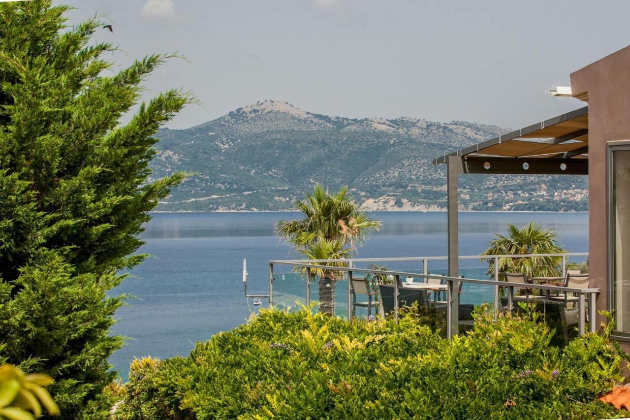 Thalassa Hotel & Spa Paleros エクステリア 写真