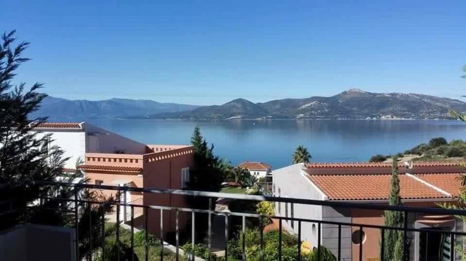 Thalassa Hotel & Spa Paleros エクステリア 写真