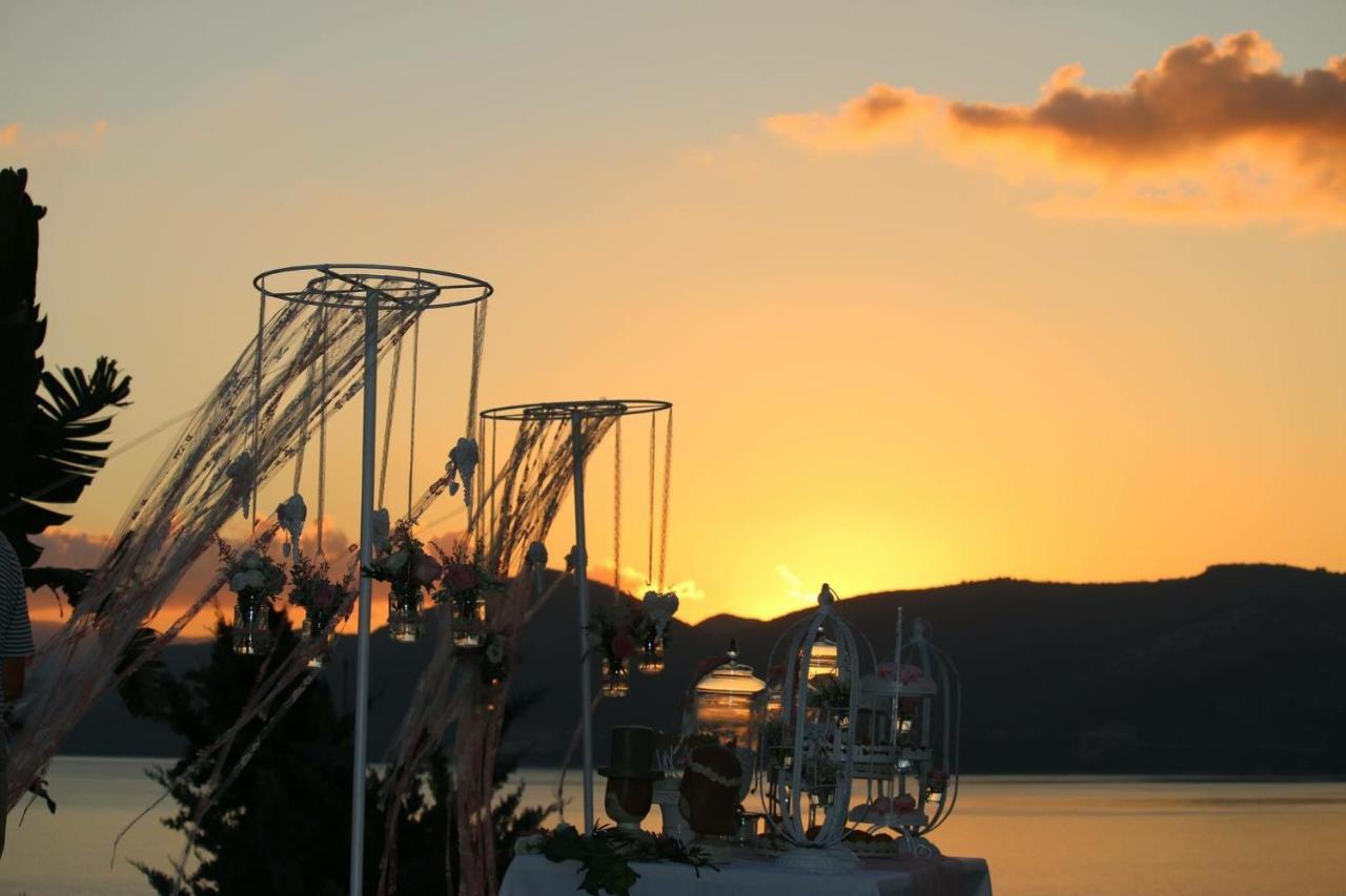 Thalassa Hotel & Spa Paleros エクステリア 写真